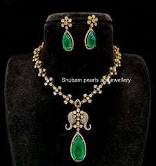 NECKLACE Necklace 430 DIAMOND EMERALD