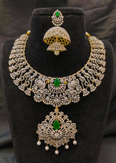 NECKLACE NECKLACE 414 DIAMOND EMERALD