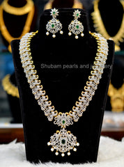 NECKLACE LO DIAMOND EMERALD