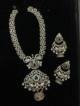 NECKLACE Nk174 VICKTORIAN EMERALD