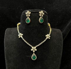NECKLACE Necklace 389 MOISSANITE EMERALD