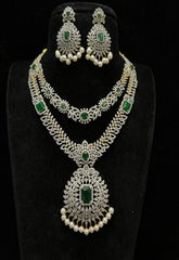 NECKLACE NE523 DIAMOND EMERALD