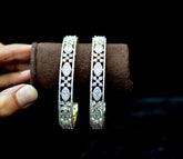 BRACELET/BANGLE Bangles 002 WHITE 2'8