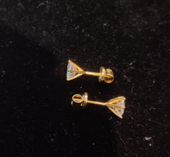 STUDS EARTOPS SOLITARE 6mm WHITE 6mm