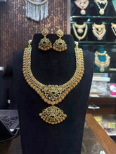 NECKLACE CZ kasul mala 002 GOLDEN STONE EMERALD