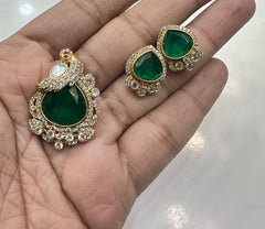 PENDANT SET CHAINS Pendant set 123 VICKTORIAN EMERALD