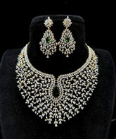 NECKLACE NECKLACE 382 DIAMOND EMERALD