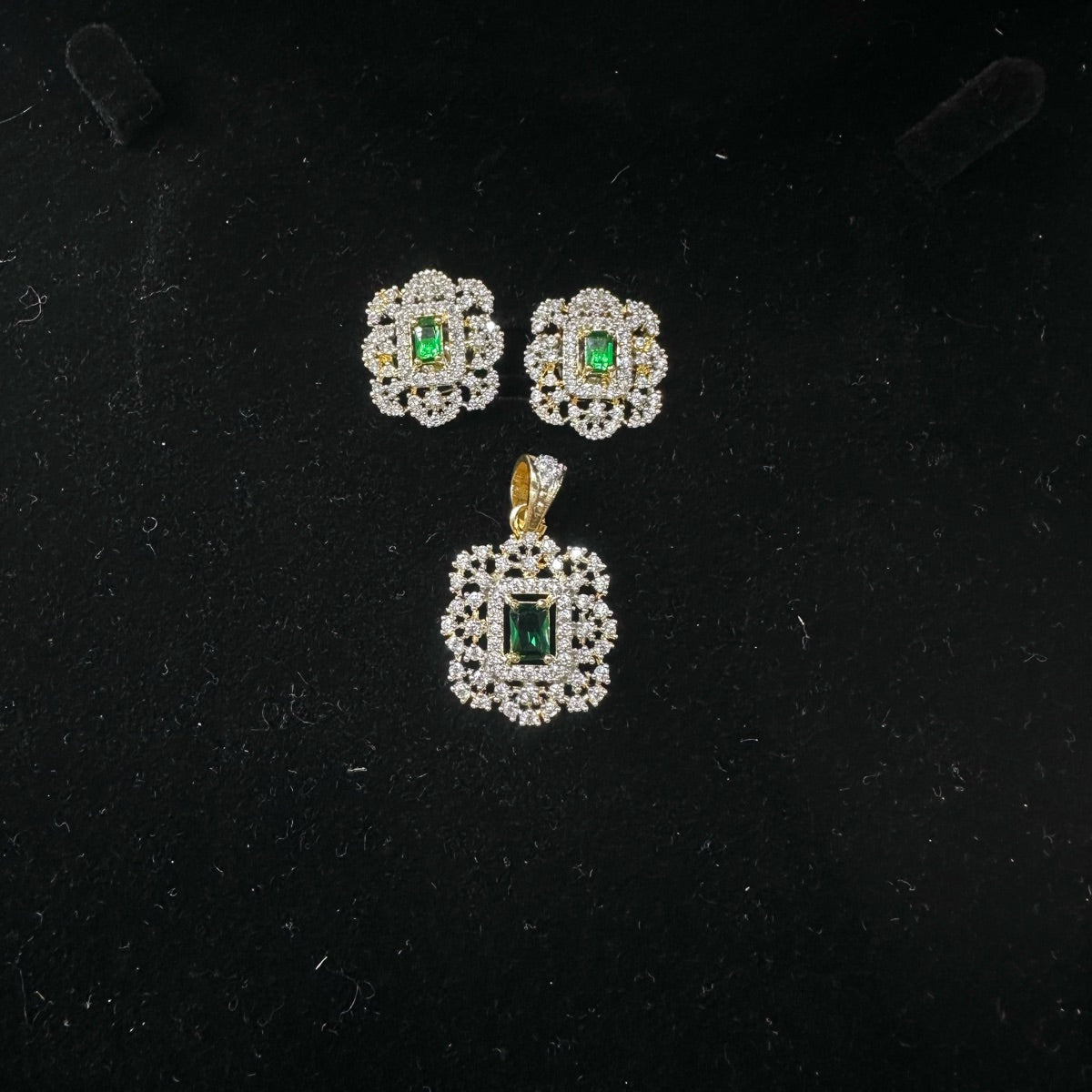 PENDANT SET / LOCKETS Pendant set 287 DIAMOND DUAL PLATING DIAMOND LOOK