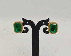 Earring Eartops 126 GOLDEN STONE EMERALD