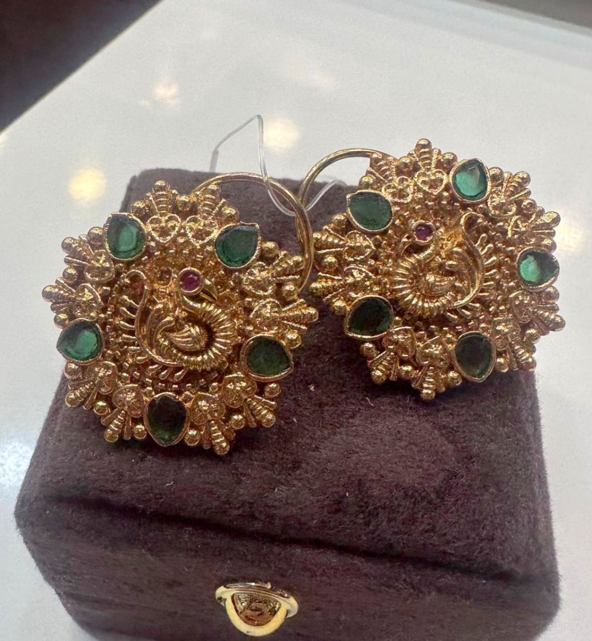 Earring Eartops 070 NAKSHI AD STONE EMERALD