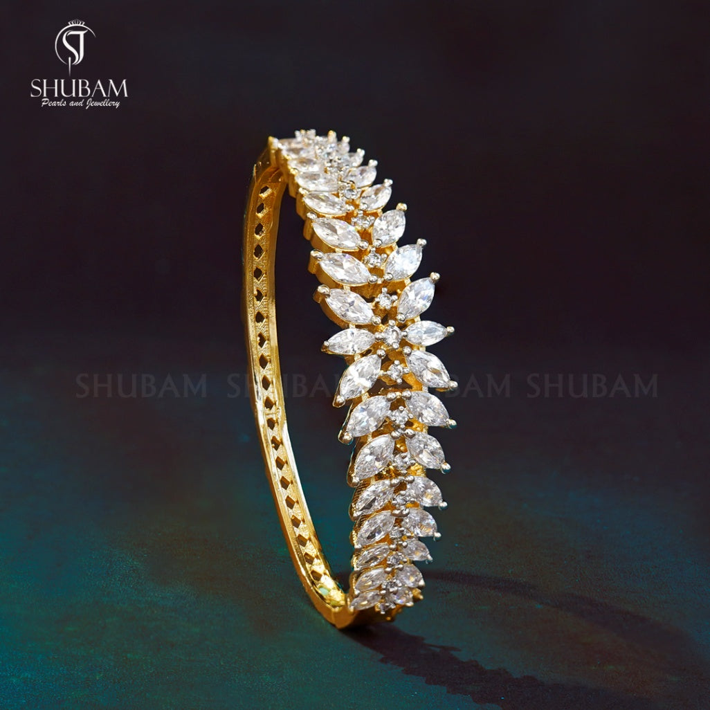BRACELET/BANGLE bracelet 1129 WHITE Openable