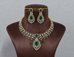NECKLACE nk111 DIAMOND EMERALD