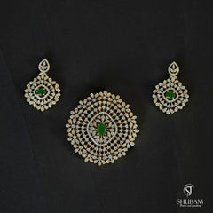PENDANT SET CHAINS pendant set 193 DIAMOND EMERALD