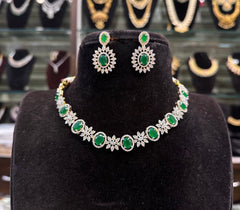 NECKLACE Necklace 502 DIAMOND EMERALD