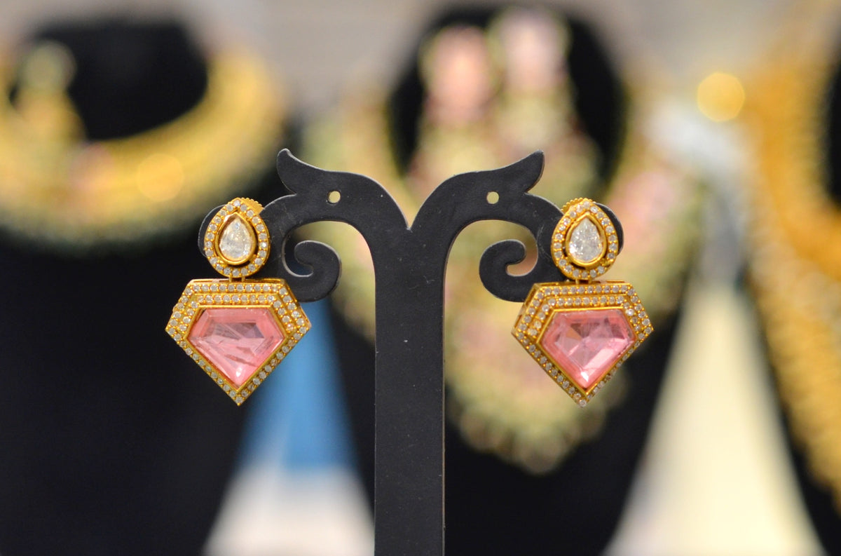 Earring Eartops 195 GOLDEN STONE MINT PINK