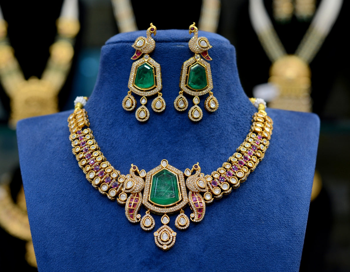 NECKLACE Necklace 900 MOZONITE EMERALD