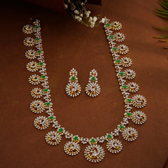 NECKLACE CZ bottu mala LONG - CZ DIAMOND EMERALD