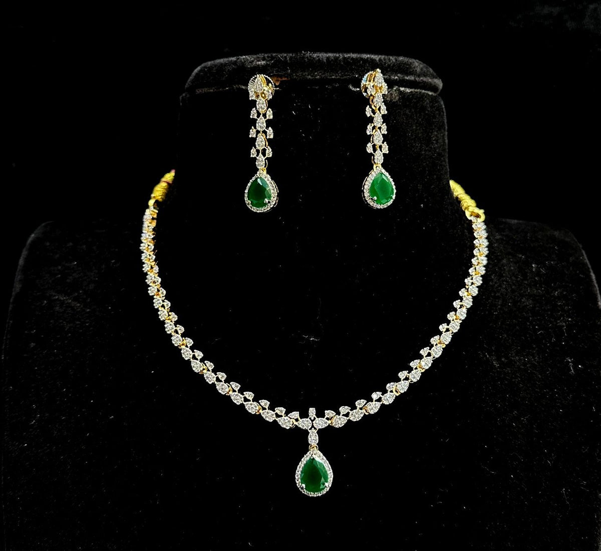NECKLACE necklace 609 DIAMOND EMERALD