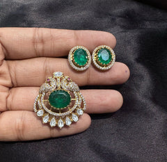PENDANT SET CHAINS pendant set 243 GOLDEN STONE EMERALD