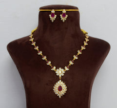 NECKLACE NK0010 GOLDEN STONE RUBY