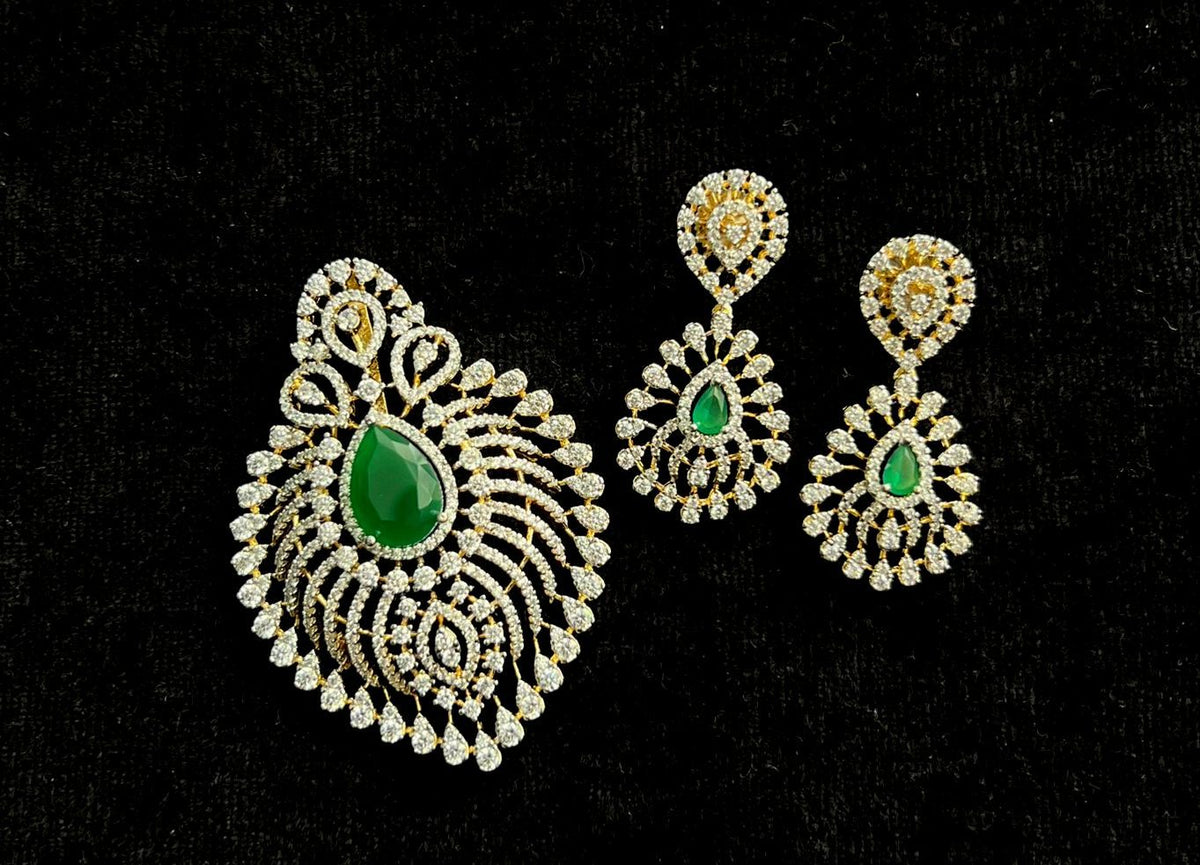 PENDANT SET CHAINS pendant set 176 DIAMOND EMERALD