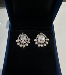 Earring Eartops 110 Kundan WHITE