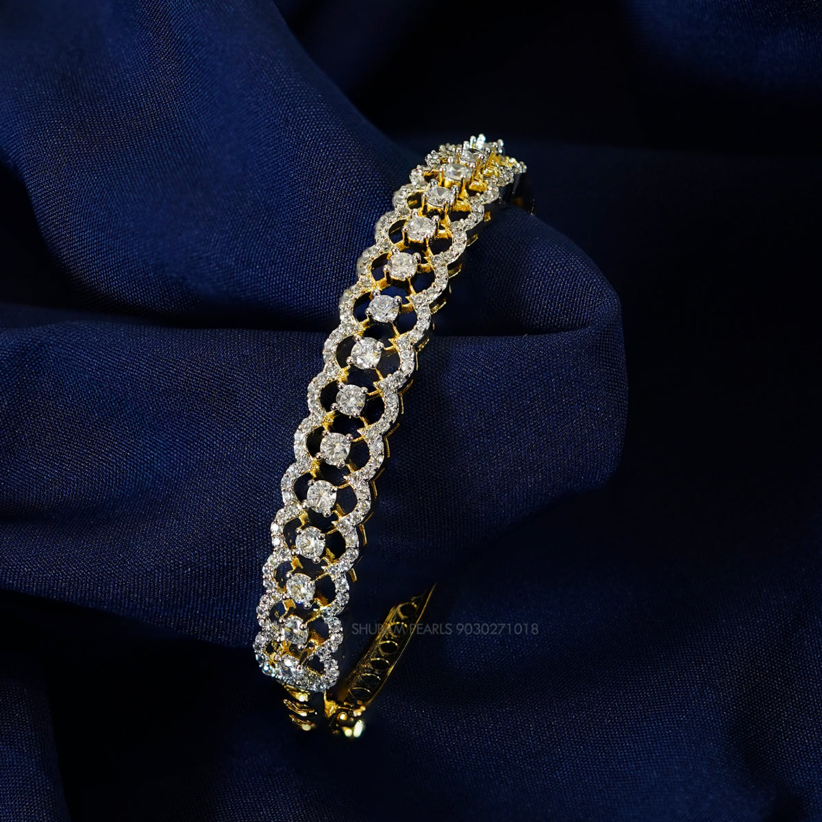 BRACELET/BANGLE Bracelet 051 DUAL PLATING DIAMOND LOOK Openable