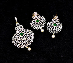 PENDANT SET CHAINS pendant set 014 DIAMOND EMERALD