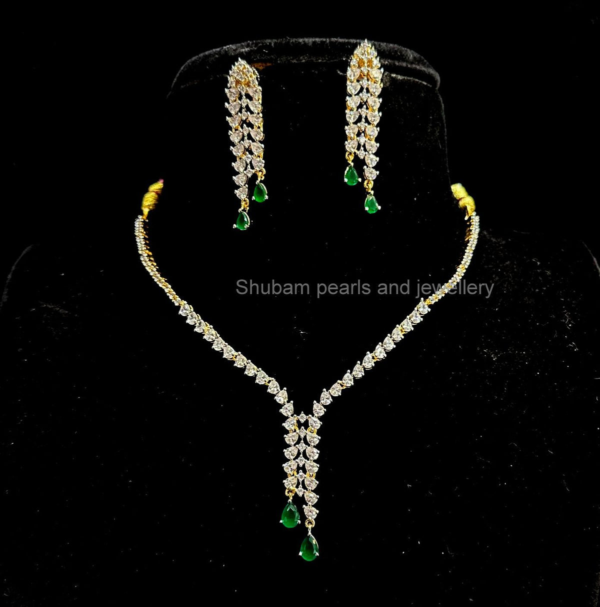 NECKLACE necklace 610 DIAMOND EMERALD