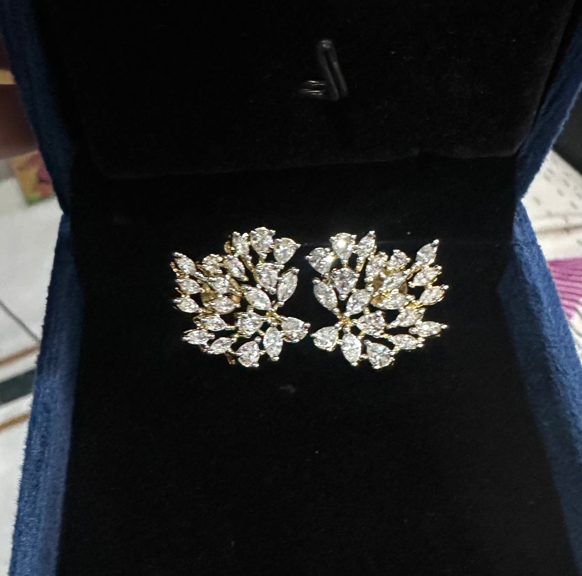 Earring eartops 141 DIAMOND DUAL PLATING DIAMOND LOOK