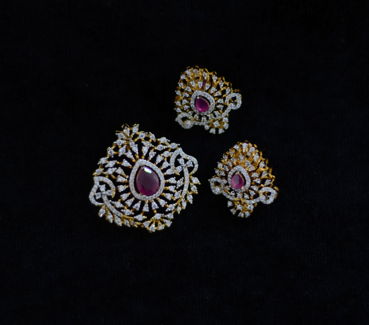 PENDANT SET / LOCKETS pendant set 269 DIAMOND RUBY