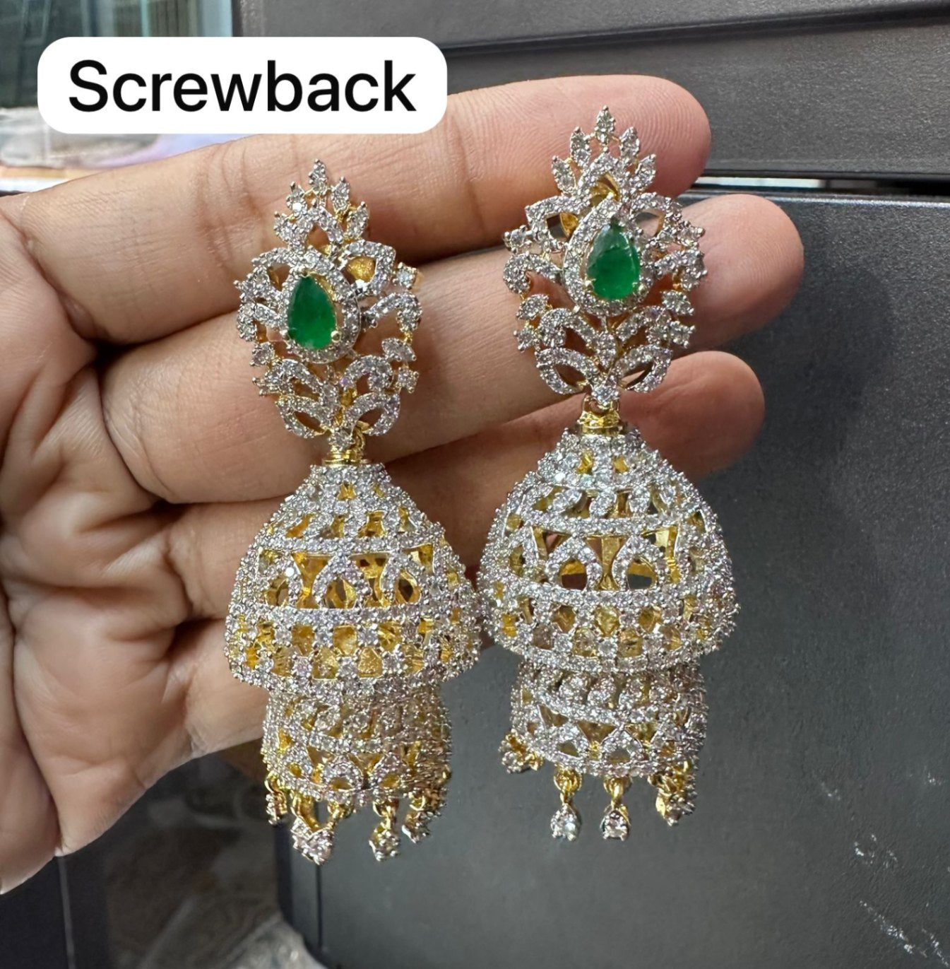 Earring ER011 DIAMOND  EMERALD