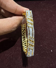 BRACELET/BANGLE bracelet 1051 WHITE Openable