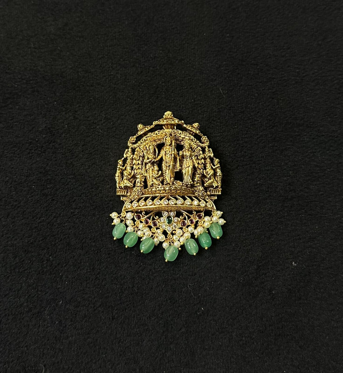 PENDANT SET / LOCKETS Locket 042 NAKSHI ANTQIUE EMERALD