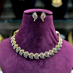 NECKLACE Necklace 686 DIAMOND EMERALD