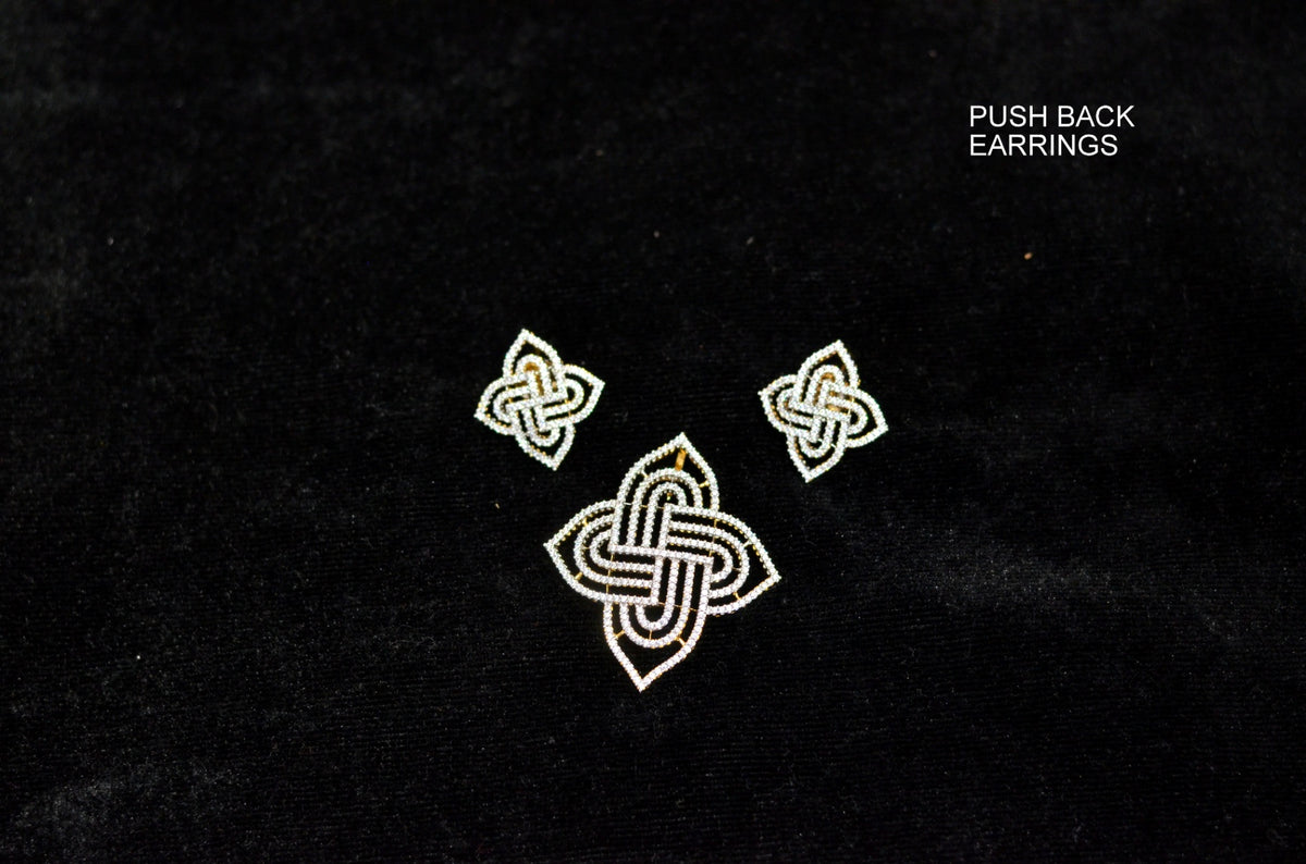 PENDANT SET / LOCKETS Pendant set 205 DIAMOND WHITE