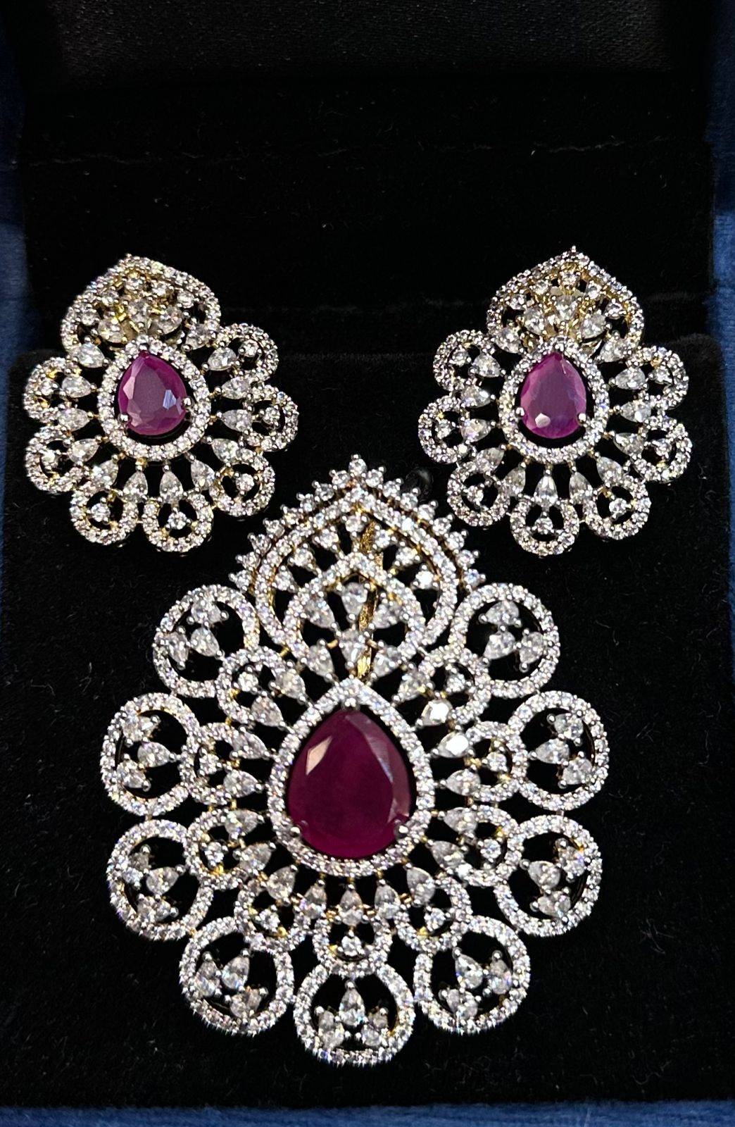 PENDANT SET CHAINS pendant set 130 DIAMOND RUBY