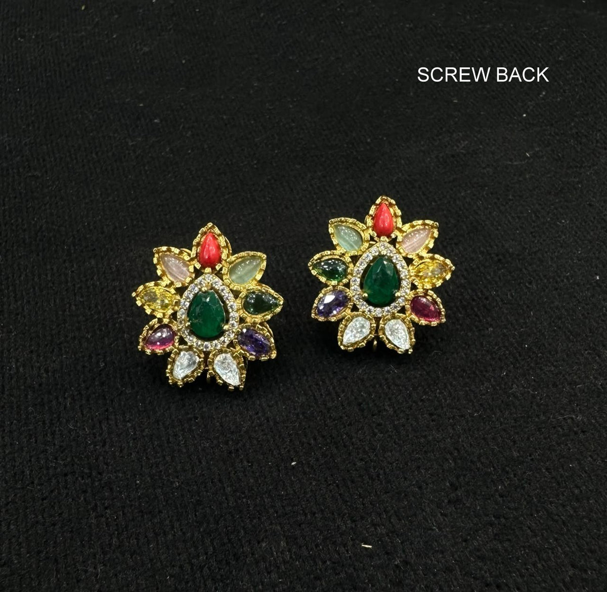 STUDS EARTOPS NAVRATNA EARTOPS 038 Navratna medium