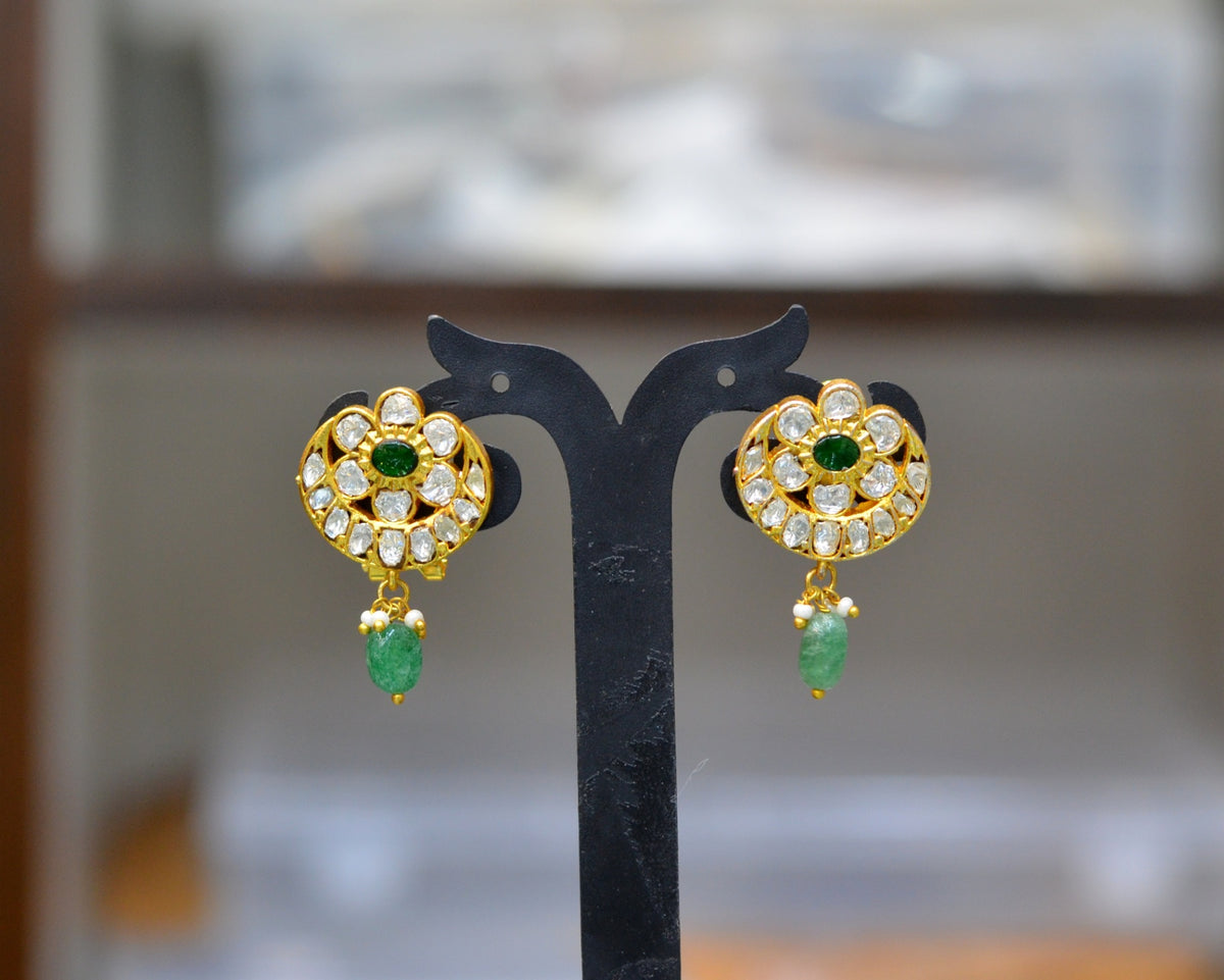 Earring Eartops 157 MOISSANITE EMERALD
