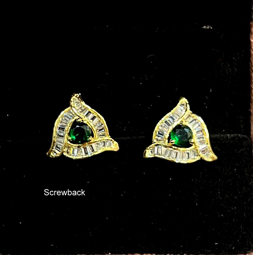 Earring eartops 119 DIAMOND EMERALD