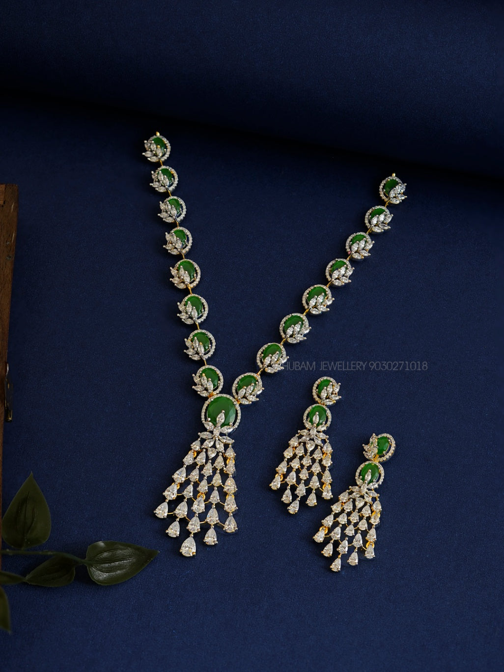 NECKLACE Necklace 731 DIAMOND EMERALD