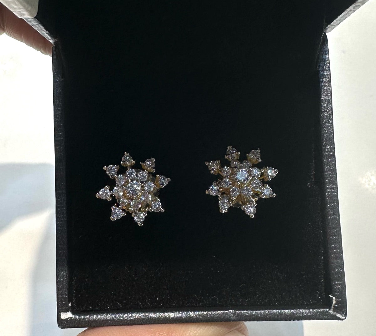 Earring Eartops 154 DIAMOND DUAL PLATING DIAMOND LOOK