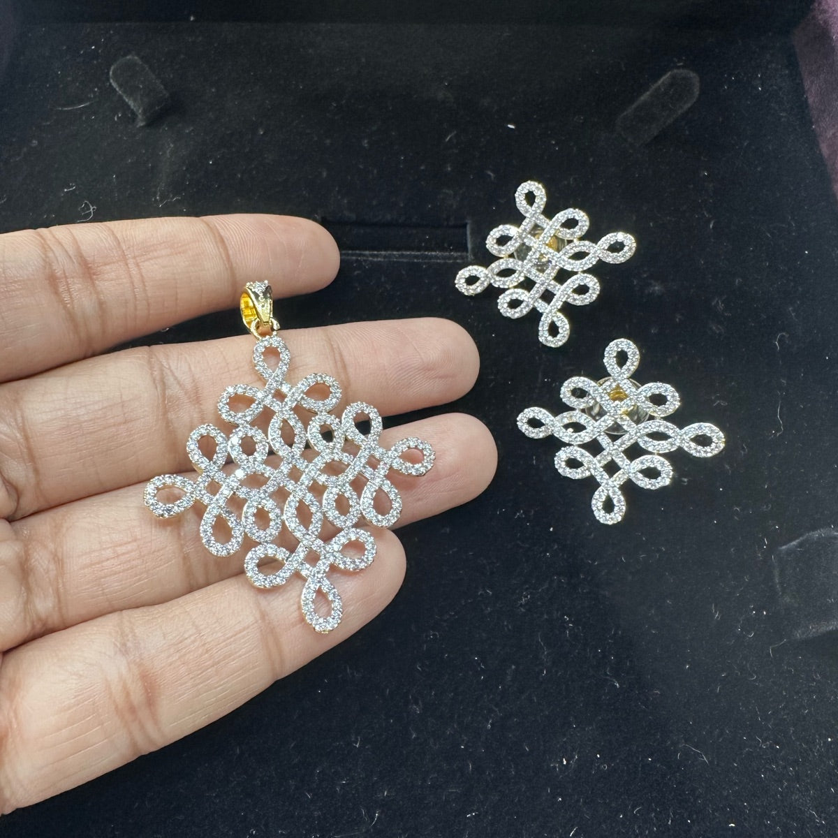 PENDANT SET / LOCKETS Pendant set 286 DIAMOND DUAL PLATING DIAMOND LOOK