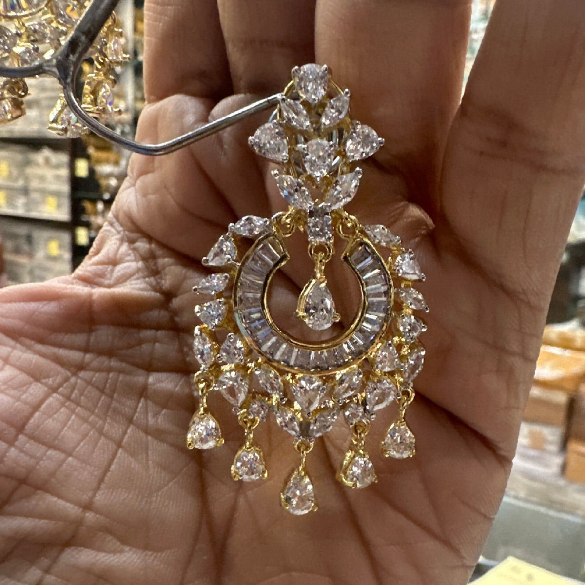 Earring EA211 Drops - EA211 DIAMOND WHITE