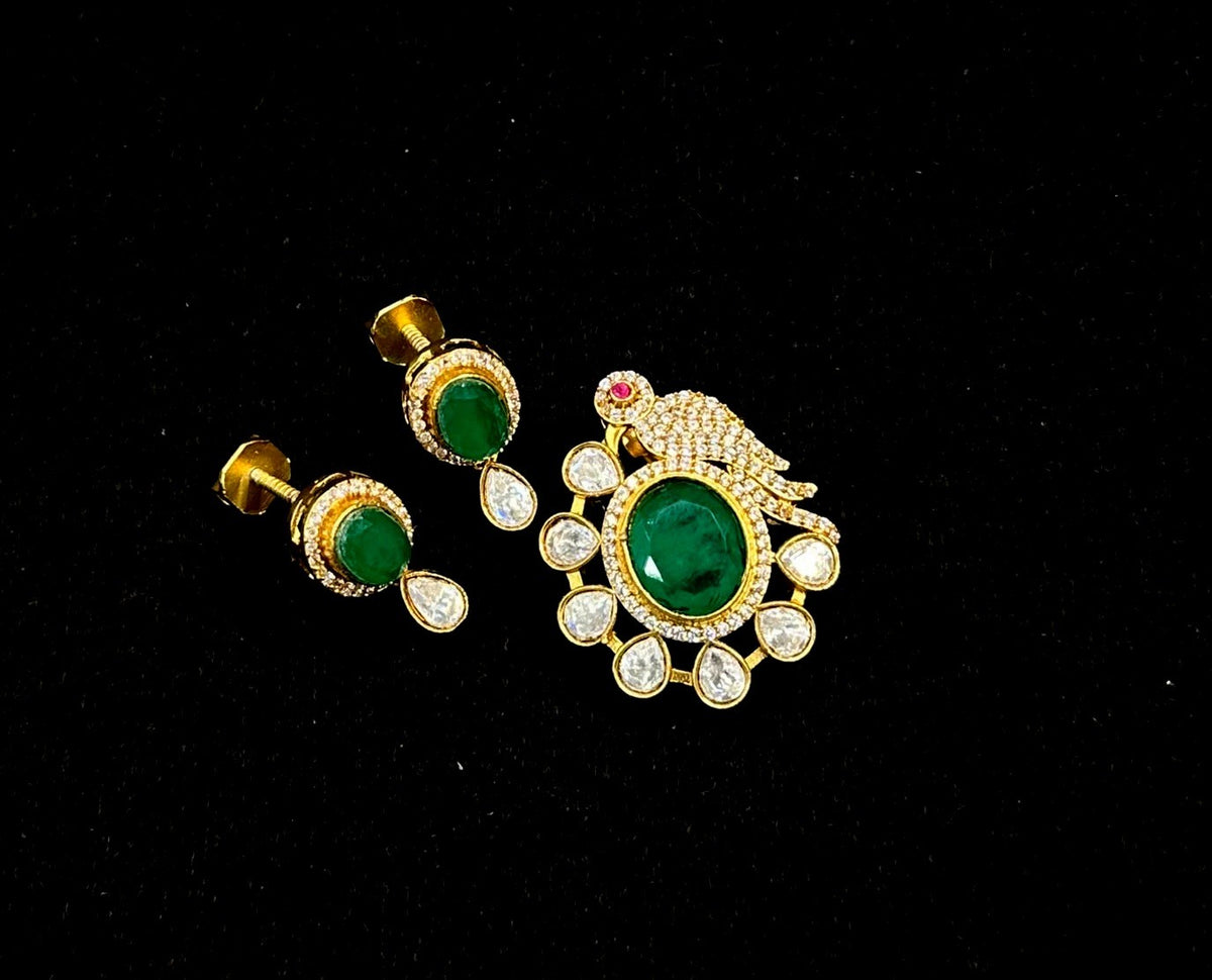 PENDANT SET / LOCKETS pendant set 284 MOZONITE EMERALD