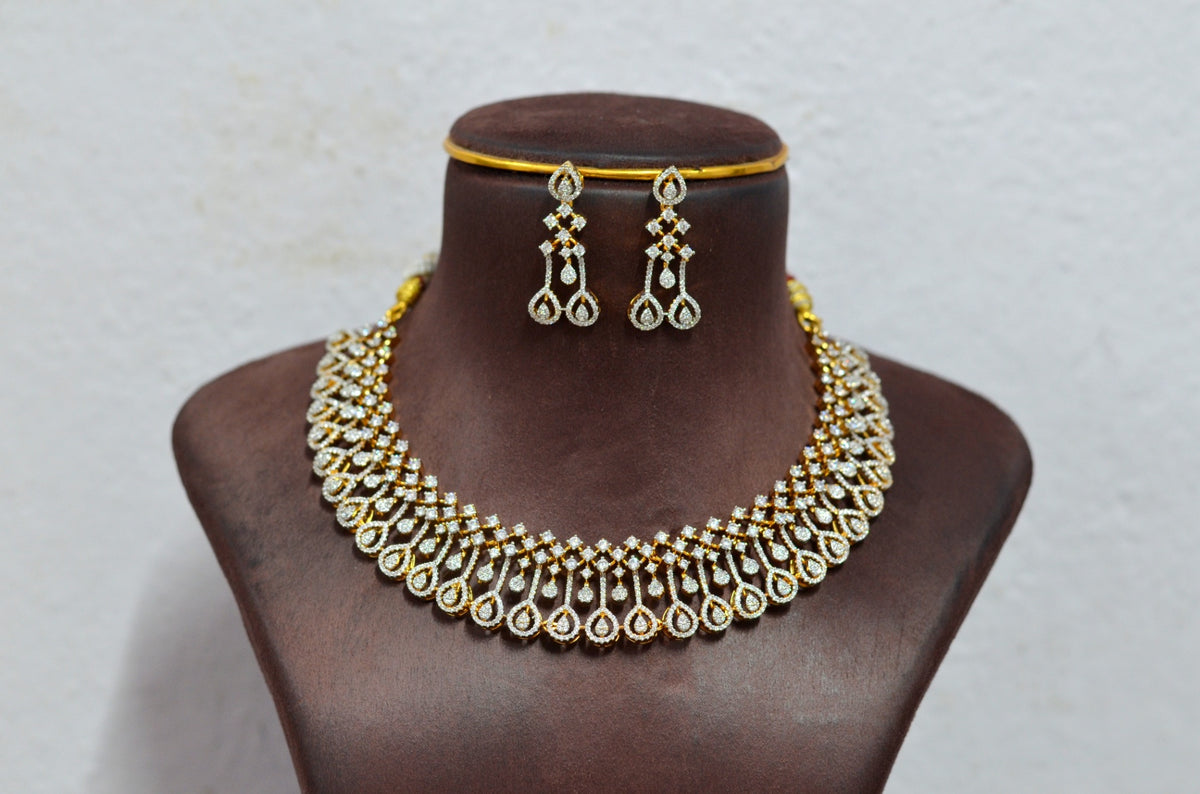 NECKLACE Necklace 693 DIAMOND  DUAL PLATING DIAMOND LOOK