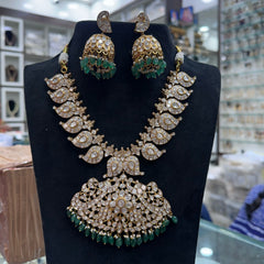 NECKLACE Mango necklace short 001 MOZONITE EMERALD