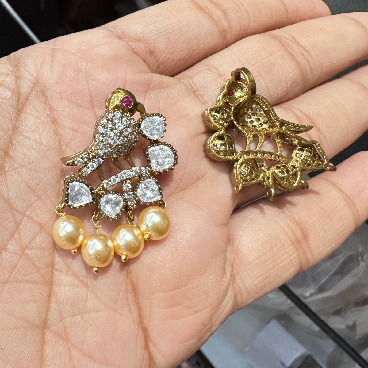 PENDANT SET CHAINS Locket 025 VICKTORIAN  Cream