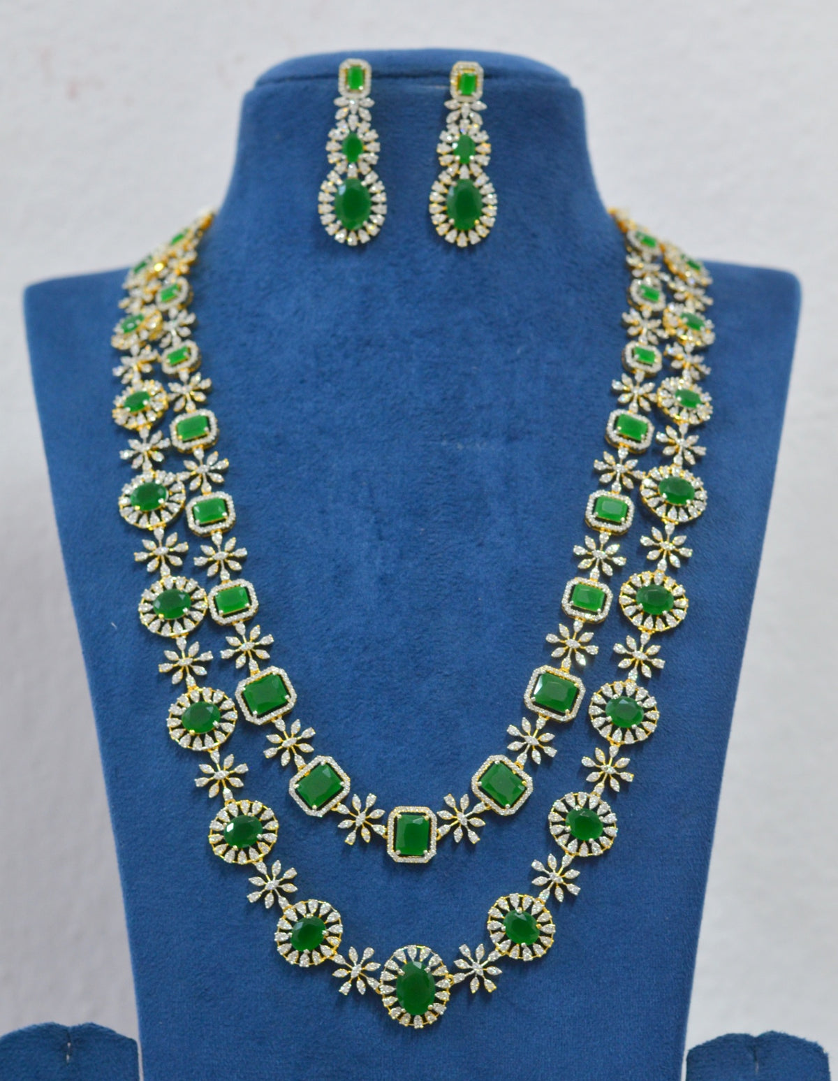 NECKLACE Necklace 909 DIAMOND EMERALD