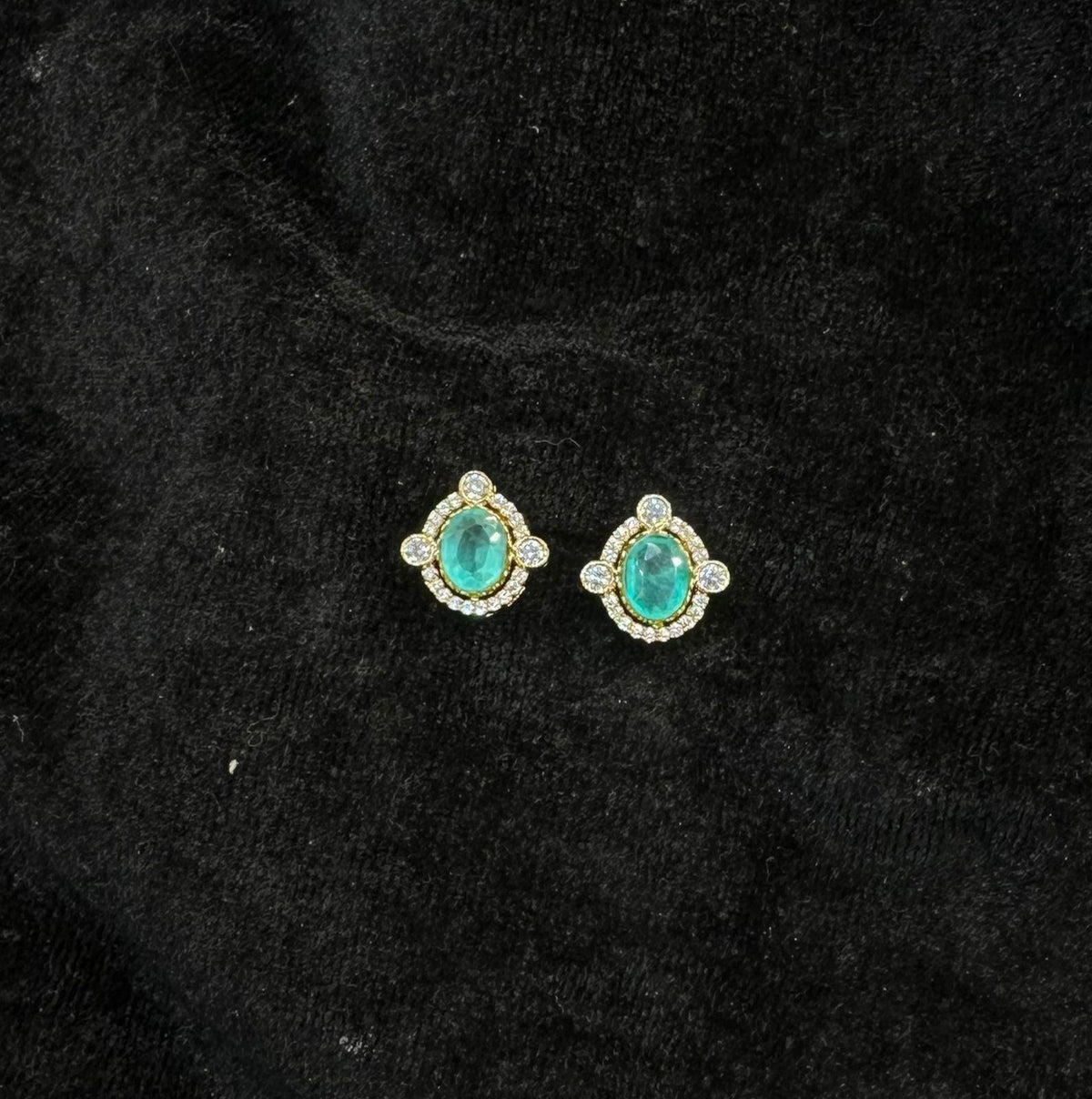 JADAU Eartops 098 VICKTORIAN  MINT GREEN